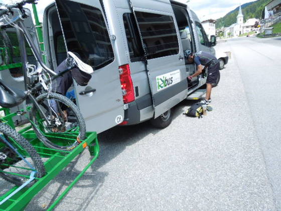 Geneva Mountain Bike Group Picture