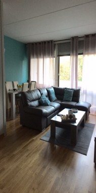 4 rooms with balcony in Onex Picture