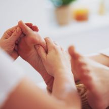 Reflexology Class, in english, for a small group. Picture