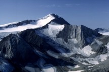 Wildhorn - Alpine hike Picture